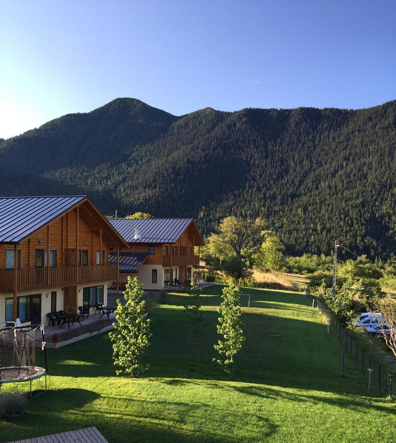 Les Chalets Fleurs de France - KOTA Saint-Dalmas Extérieur photo